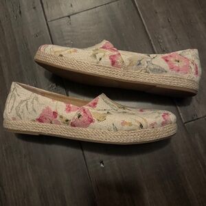 B.O.C. Born Concept Floral Canvas Slip-On Espadrille Flats Women Size 11